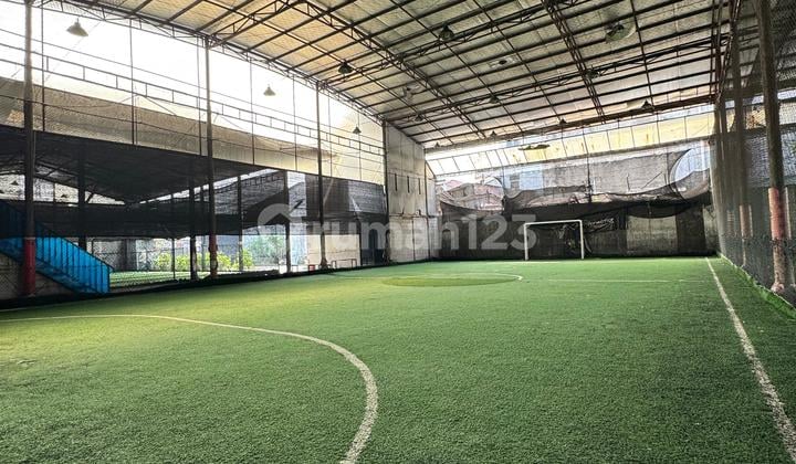Dijual Lapangan Futsal Harga Njop, Dengan Bangunan 2 Lantai Di Pinggir Jalan Raya Petamburan Jakarta Barat