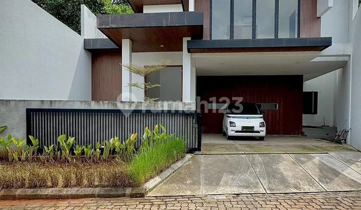 Brand New House Modern Tropical Design Lokasi di Dalam Perumahan Villa Cinere Mas