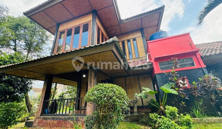 Sell a Beautiful and Serene Villa in Puncak Bogor