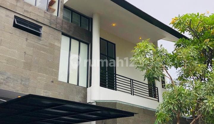 Investasi Hunian Ideal : Rumah Modern 2 Lantai Lokasi di Bangka Kemang