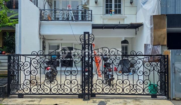 Rumah Hitung Tanah Lokasi di Dalam Perumahan Pondok Indah