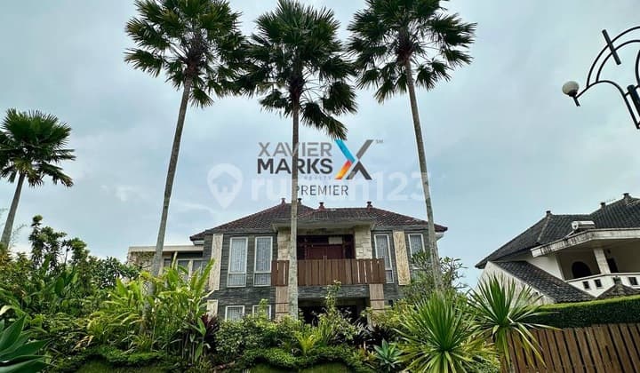 Villa Modern Tropis Mewah Full Furnished Kota Wisata Batu