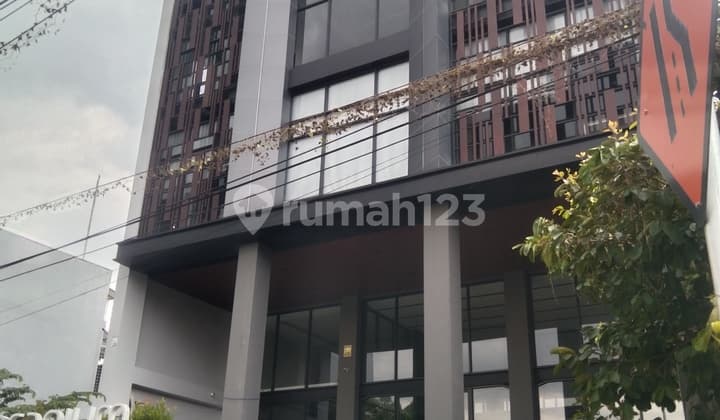 Gedung Kantor Cranium Tower Cideng Jakarta Pusat