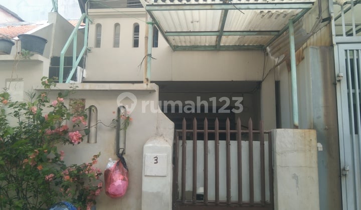 Kostan + Rumah Murah Dua Lantai Petojo Barat Jakarta Barat