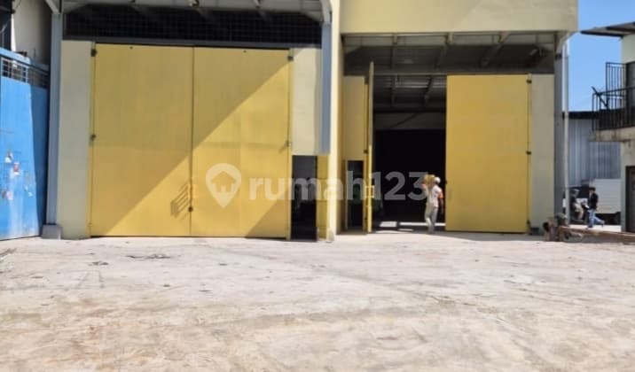 Warehouse with PBG and TDG Permits in Daan Mogot, Cengkareng, West Jakarta