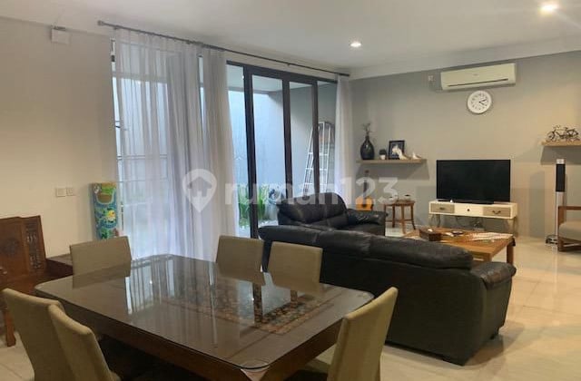 Luxury House In The Premium Housing Hyarta Residence Ngaglik Sleman