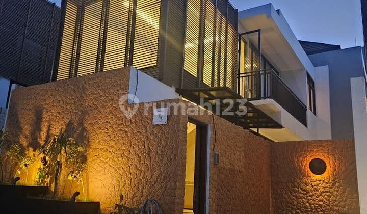 Jual Villa Siap Huni - Dharmawangsa, Kampial