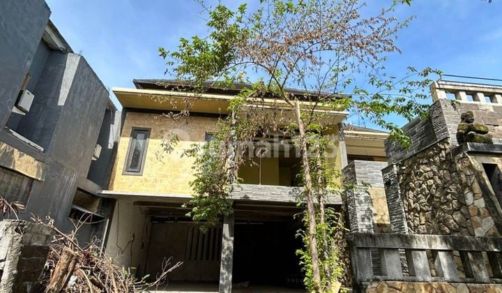 Dijual Rumah Tinggal 2 Lantai Non Finishing