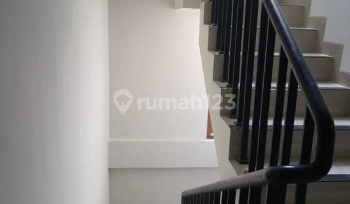 *For Rent / For Sale 3-Story Semi-Furnished House*