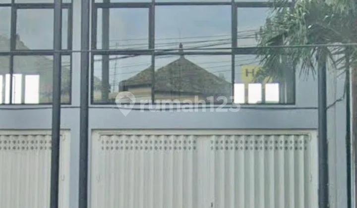 New Strategic Shophouse in Mahendradatta South Denpasar