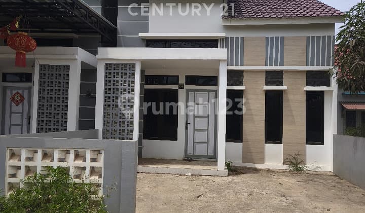 Rumah Minimalis Depan Jln Raya untuk Usaha Tanah Belakang Panjang