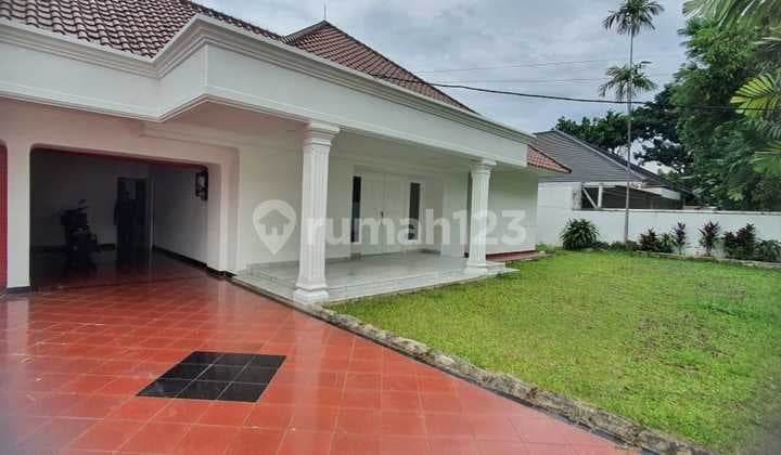 disewakan rumah 4 kamar kemang jakarta selatan