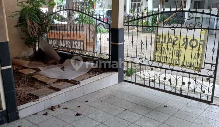 Dijual Rumah Praktis Dekat Tol Parigi Bintaro Tangerang Selatan