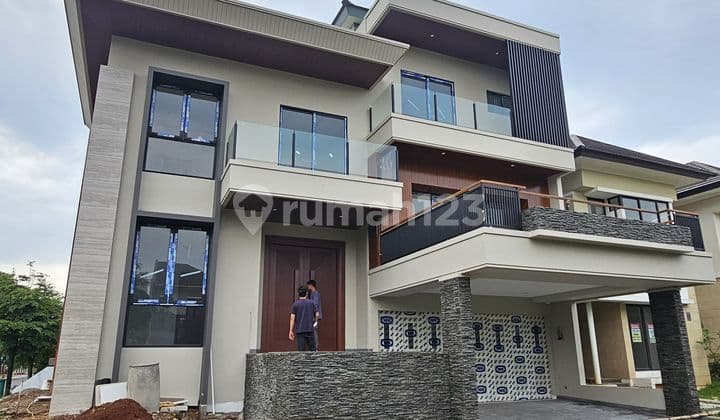 Rumah Di Bsd Eminent Dekat Dengan Kyzn Sportclub, Sekolah Ipeka, Aeon Mall, Qbig Bsd