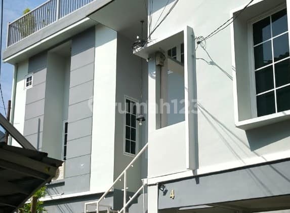 Dijual Rumah Pondok Karya Semi Furnished