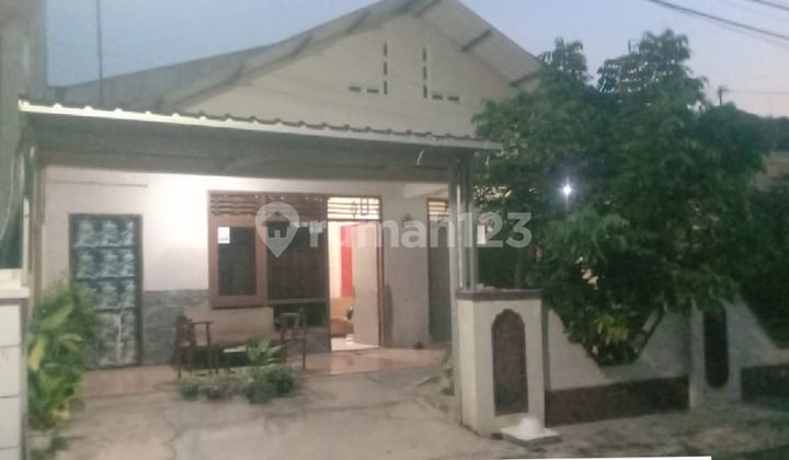 Rumah Pinggir Jalan Siap Huni Puspowarno Semarang Barat