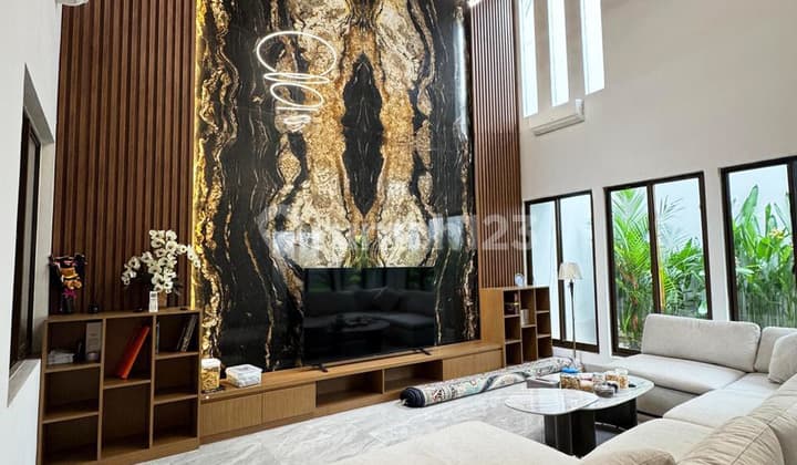 DIJUAL Cepat RUMAH TINGGAL Mewah Di The Green