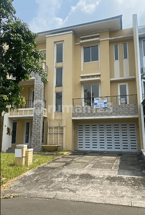 FOR SALE Price Reduced 3-Story House Location Opposite Sutera Onyx