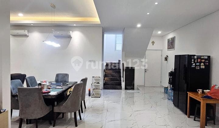 2-Story House at Alicante Cluster, Gading Serpong