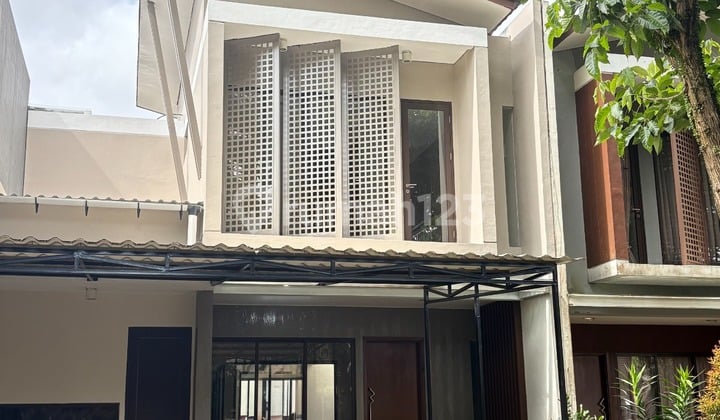 Rumah 2 Lantai Cluster De Naara De Park BSD - LT 171 / LB 170, 4+1 KT, SHM