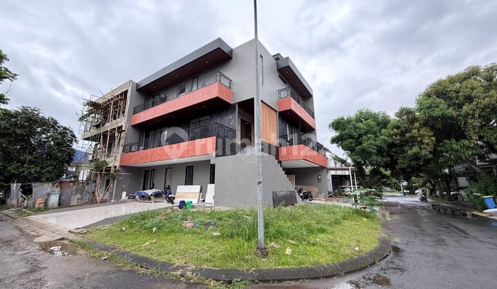 Rumah Hook Bangunan Mandiri Sutera Feronia Park Alam Sutera