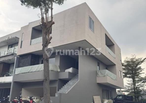 For Sale Semi-Furnished Luxury House, Sutera Palma Cluster, Alam Sutera, Tangerang
