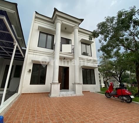 Brand New American Classic Cluster Pinewood House, Banjar Wijaya, Cipondoh, Tangerang