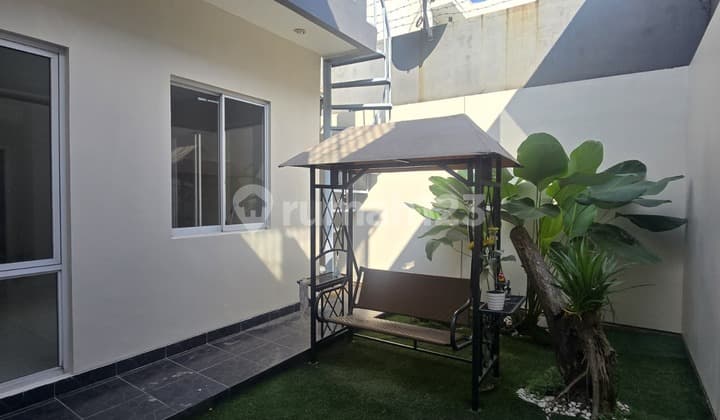 Furnished Ready-to-Occupy House for Sale in Foresta BSD City, Tangerang