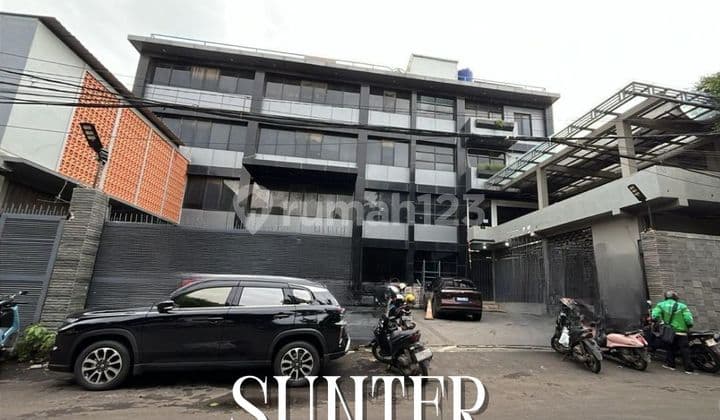Disewakan Gudang Sunter Luas 4500M2 Hanya 2,75 Miliar/Thn atau 50Rb-An/M2/Bln!!Dijual Hanya 55 Miliar!! Sangat Bagus dan Baru!! Jakut