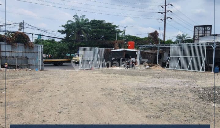 Dijual Tanah di Daan Mogot Cengkareng Luas 4200M2 Hanya 25Jt/M2!! Disewakan Hanya 1,5 Miliar/Tahun!! Cocok Utk Pabrik, Gudang, Industri, Pool Bus/Container, Parkiran, Gedung Perkantoran, Showroom, Gudang, Etc!!