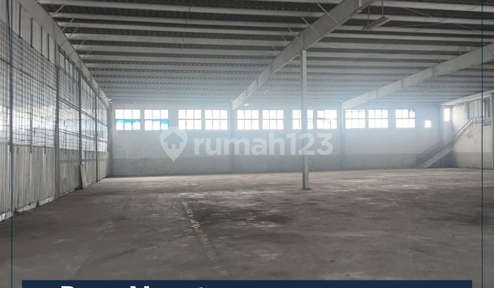 For Rent Ready-to-Use Warehouse in Daan Mogot Tangerang Area 1200M2 Only 65K/M2/Month!! Inside Warehouse Complex, 40' Container Access, Security and Cleanliness Maintained, 24-Hour Security!! Suitable for Expeditions, Online Warehouses, Heavy Equipment Machinery Warehouses, Etc!!