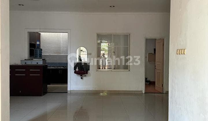 Dijual Bu Mendekati NJOP!! Jarang Ada!! Rumah Siap Huni di Pik 1 Layar Permai Luas 120M2 Hanya 4,4 Miliar!! Jakut