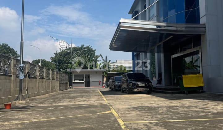 Disewakan Gudang Marunda Jakut Luas 2000M2 Ceiling 14M, Kapasitas 30 Ton, Akses Container 40', Office 3 LT, Hanya 2,45 Miliar!! Dijual Hanya 35 Miliar !! Jakut