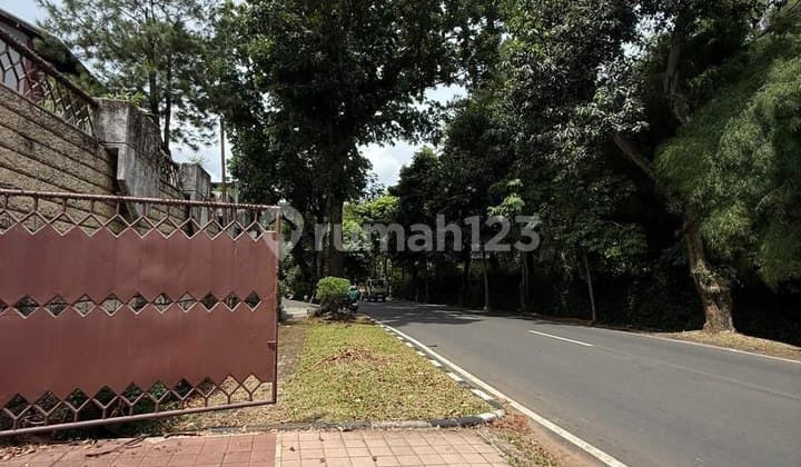 Dijual Rumah Hitung Tanah Dibawah Pasar