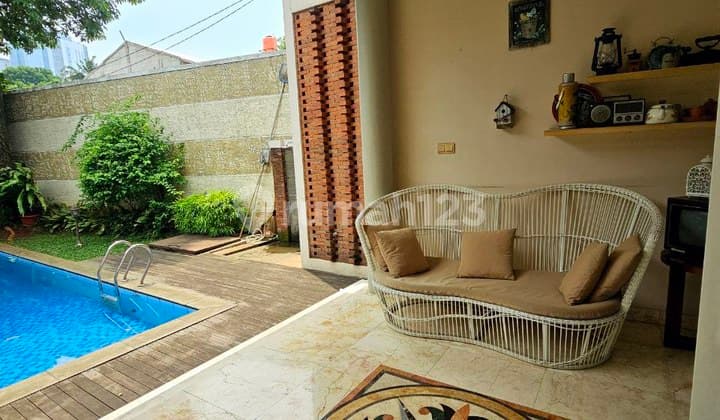 Rumah Mewah Dan Klasik