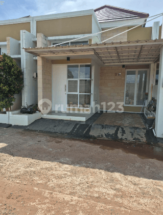 Dijual Rumah Siap Huni di Tria Adara Residence Serpong