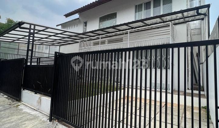 Dijual Rumah 2 Lantai SHM Siap Huni di BSD Puspitaloka