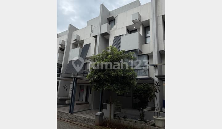 Rumah Startegis Dekat Strasiun, di Invesihaus Tabebuya BSD