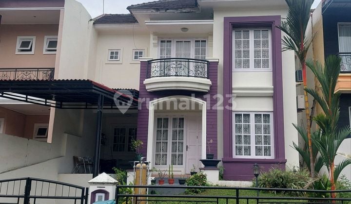 Disewakan Rumah Cantik 2 Lantai di Balikpapan Baru