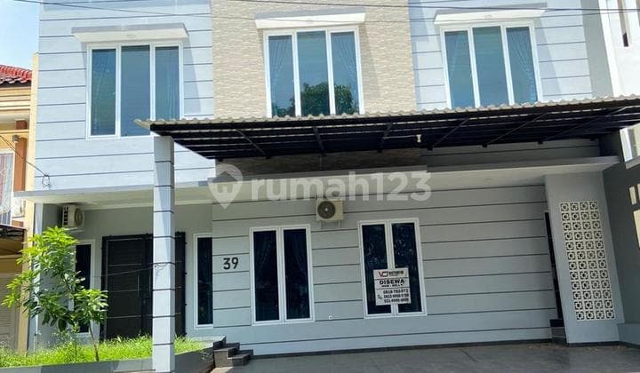 Rumah Sewa Taman Simpruk 6 Kamar Lippo Cikarang