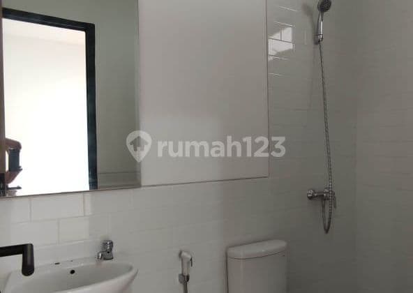 Di Sewa Ruko Hive Cosmo Lippo Cikarang