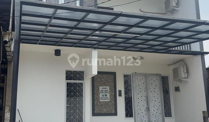 Jual Rumah 2 Lantai Di Taman Beverly Lippo Cikarang