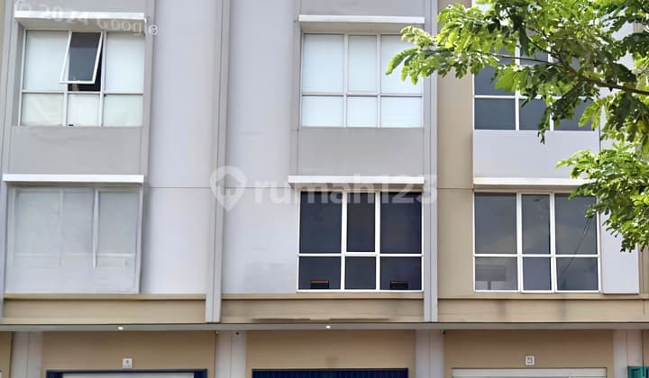 Quick Sale: Shop House in Gading Serpong Sorrento Junction Facing the Street