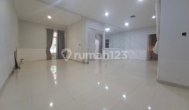 Rumah Menaggio Village Il Lago Paramount Gading Serpong