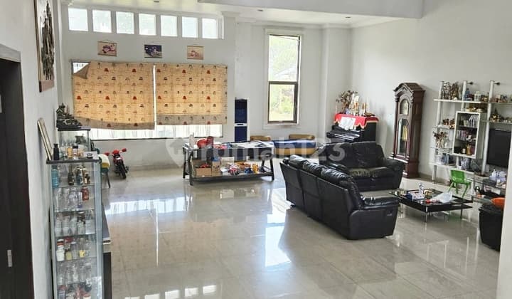 *di jual Rumah Alam Sutera Magnolia Rapi Cantik with swimming pool*