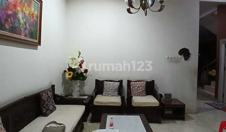 rumah boulevard dan strategis