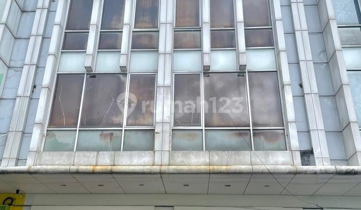 Sewa Ruko Bagus 3 Lantai Siap Huni Lokasi Strategis di Gading Serpong - Tangerang