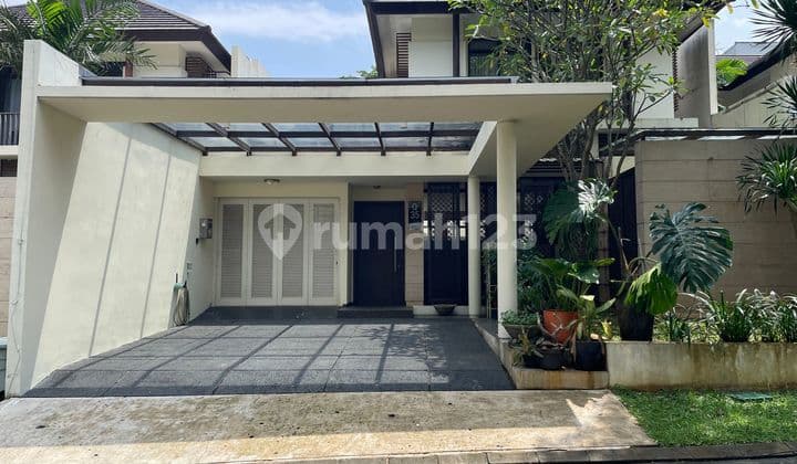Rumah Mewah Nyaman dengan Private Pool Lokasi Strategis di Serenia Hills Lebak Bulus, Jakarta Selatan