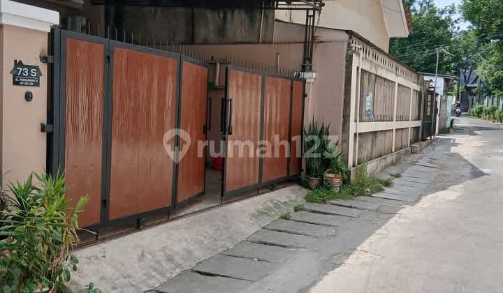 Rumah Indah Siap Huni 2,5 Lantai Lokasi Strategis di Srengseng Sawah, Jagakarsa - Jakarta Selatan