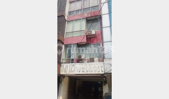 Ruko Bagus 4 Lantai Strategically Located on Jl. Mampang Prapatan III - South Jakarta